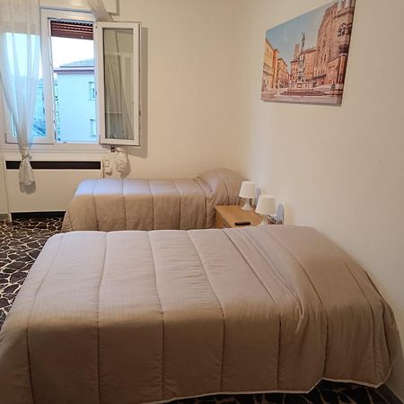Elegante Appartamento 90 Mq Zona Corticella Fiera Bologna Bagian luar foto